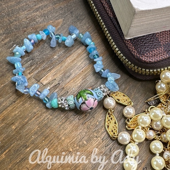 Aquamarine clear quartz beaded bracelet - Picture 1 of 3